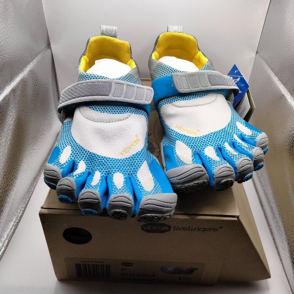 VIBRAM fivefingers W346 Bikila Womens Size 37 (6) Sky Blue Dark Grey Grey